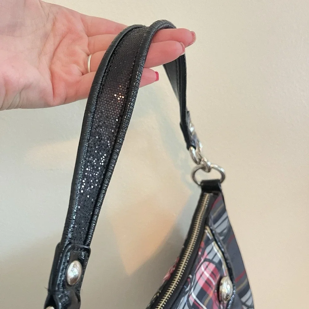 Vintage COACH Poppy Tartan Groovey Handbag 14366 Red Black Vintage Authentic